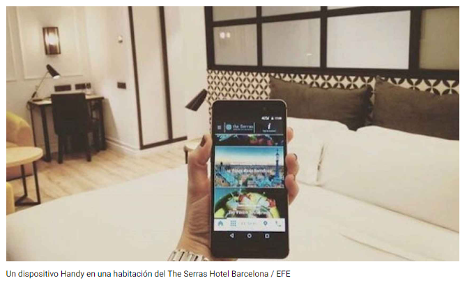 Un dispositivo Handy en una habitación del The Rerras Hotel Barcelona